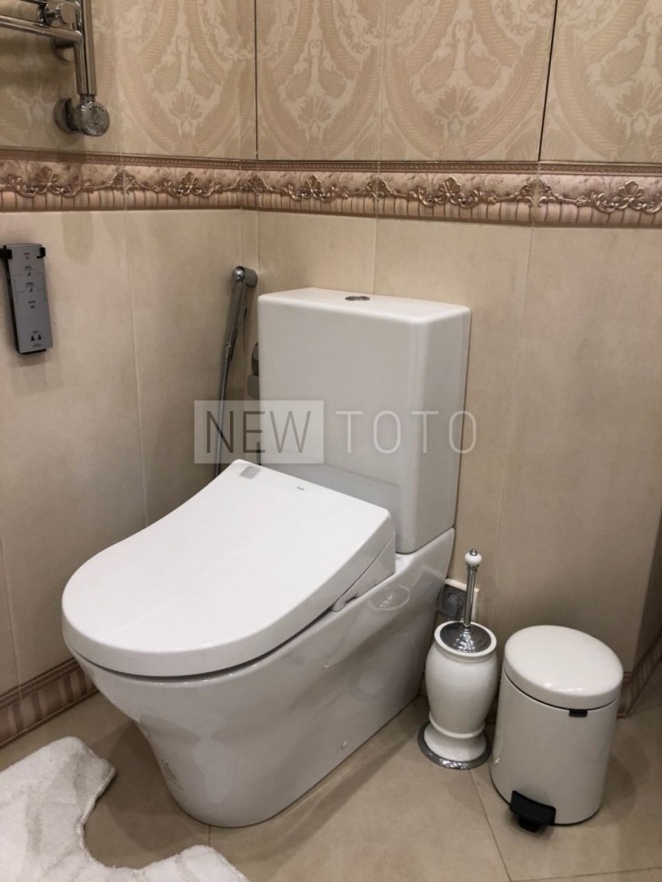 Крышка-биде TOTO Washlet 4732 + напольный унитаз TOTO MH с бачком фото №2