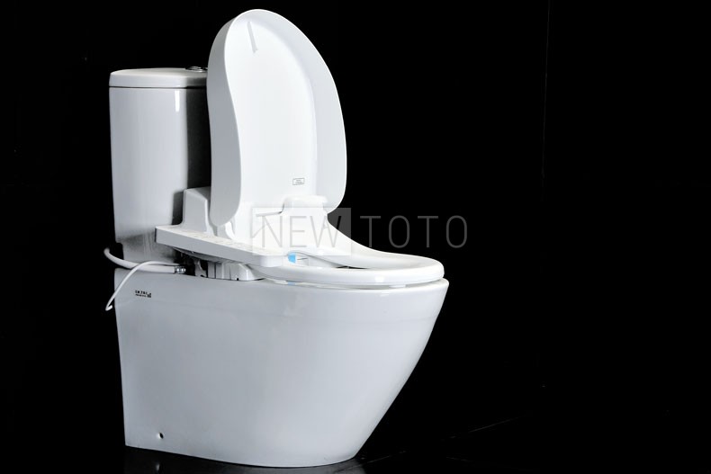 Крышка-биде TOTO Washlet EK 2.0 + напольный унитаз TOTO NC с бачком фото №6