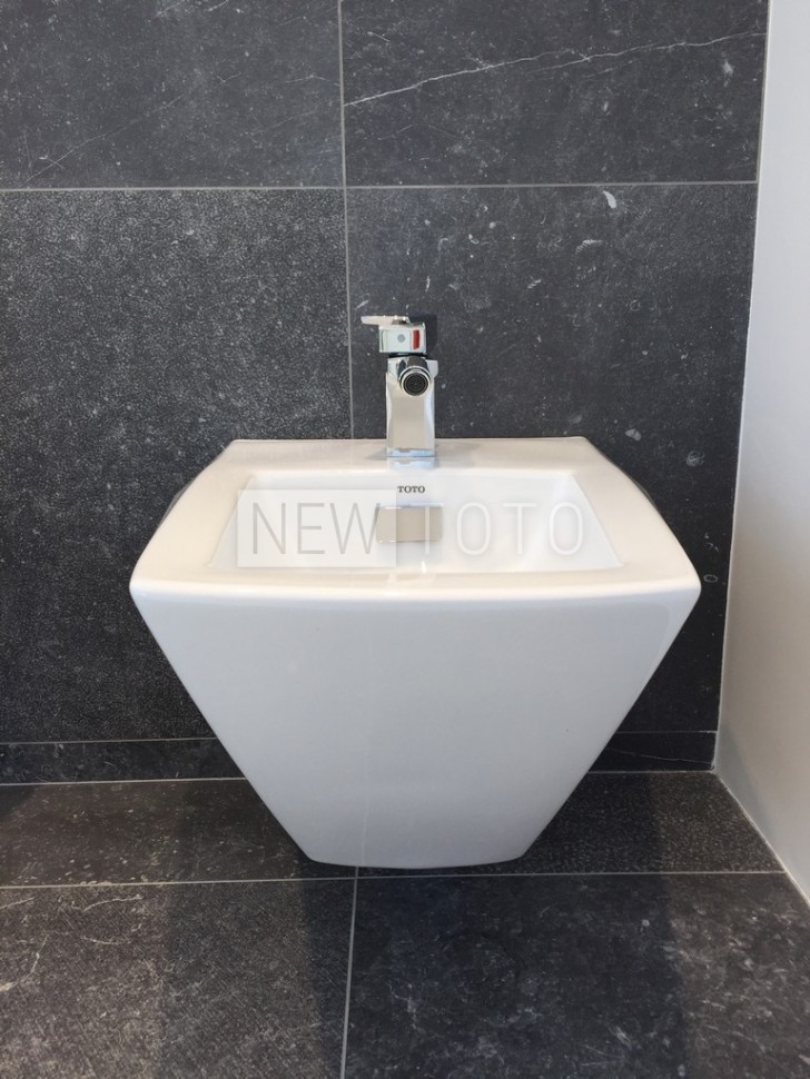 Биде подвесное TOTO Jewelhex фото №12